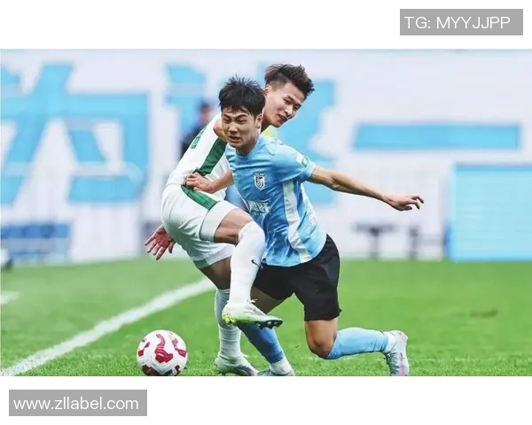 24岁足球明星崭露头角引领新一代球员风潮的背后故事 24岁足球明星崭露头角引领新一代球员风潮的背后故事