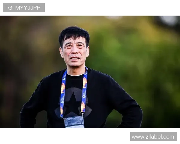 中国足球明星因违规行为遭重罚引发舆论热议与反思